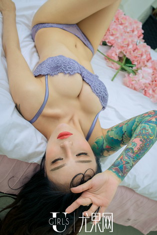 美女纹身3