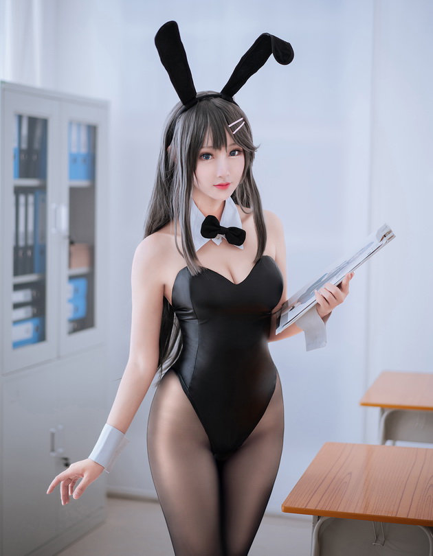 ������δ - NO.001 ӣ������-��Ů��[28P-494.16MB]